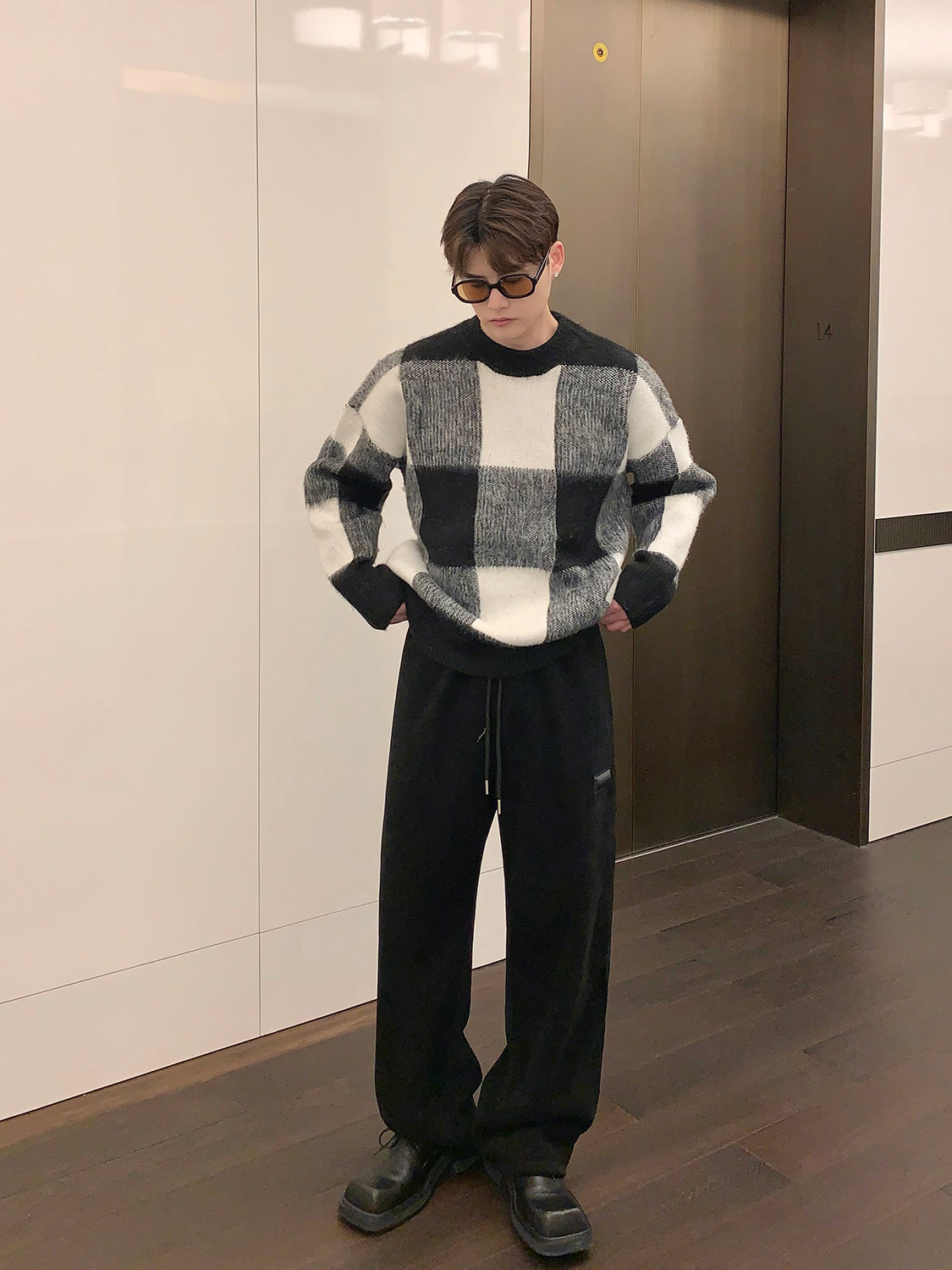 PLAID CREWNECK SWEATER