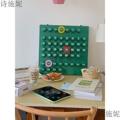 Ring a Date Calender by Giorgio Della Beffa