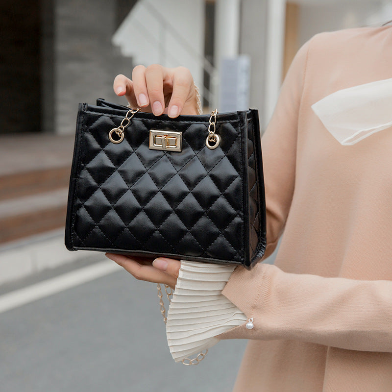 Mini Chain Shoulder Bag Rhombus Sewing