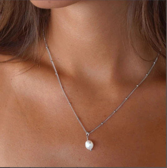 Pearl Pendant Necklace For Women Light Luxury Temperament