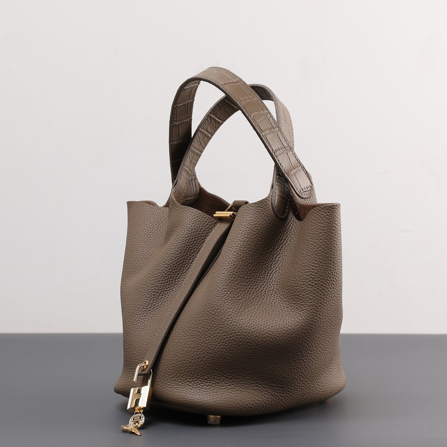 Cowhide Portable Women's Bag with Adjustable Shoulder Strap