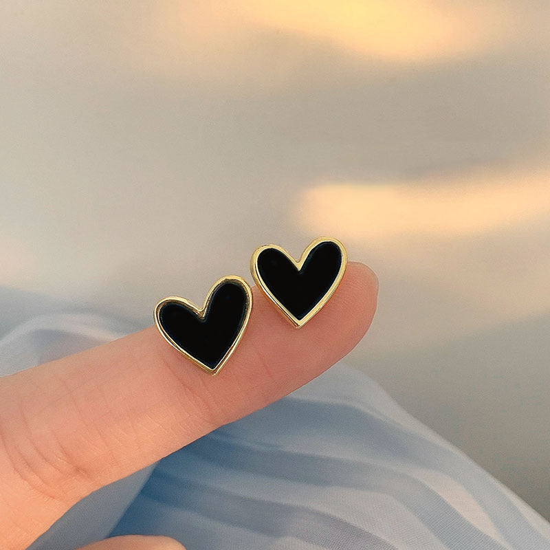 Women's All-match Simple Black Love Heart Stud Earrings