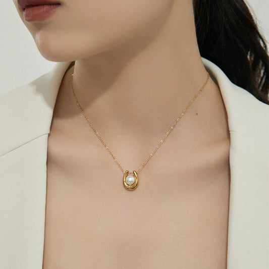U-shaped Pearl French Titanium Steel Simple High Sense Neclace