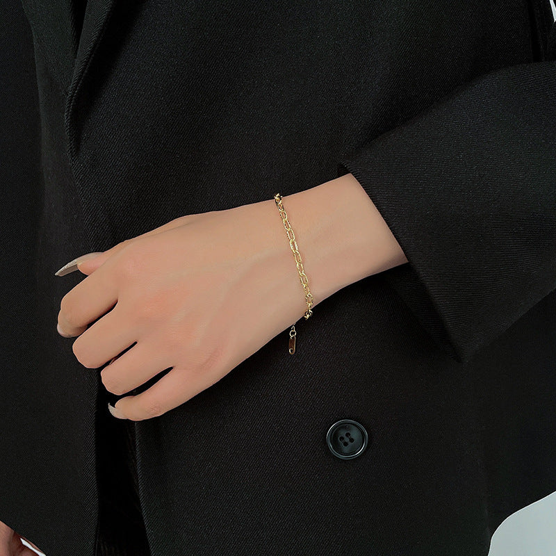 Geprägtes Armband für Damen, besonderes Design, schlicht, Titanstahl