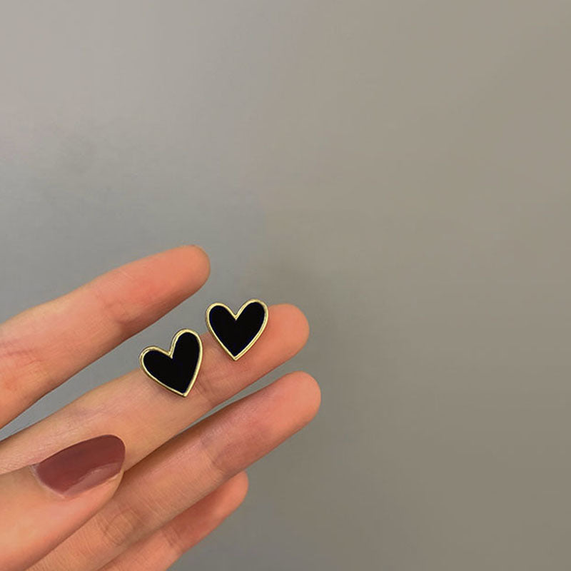 Women's All-match Simple Black Love Heart Stud Earrings