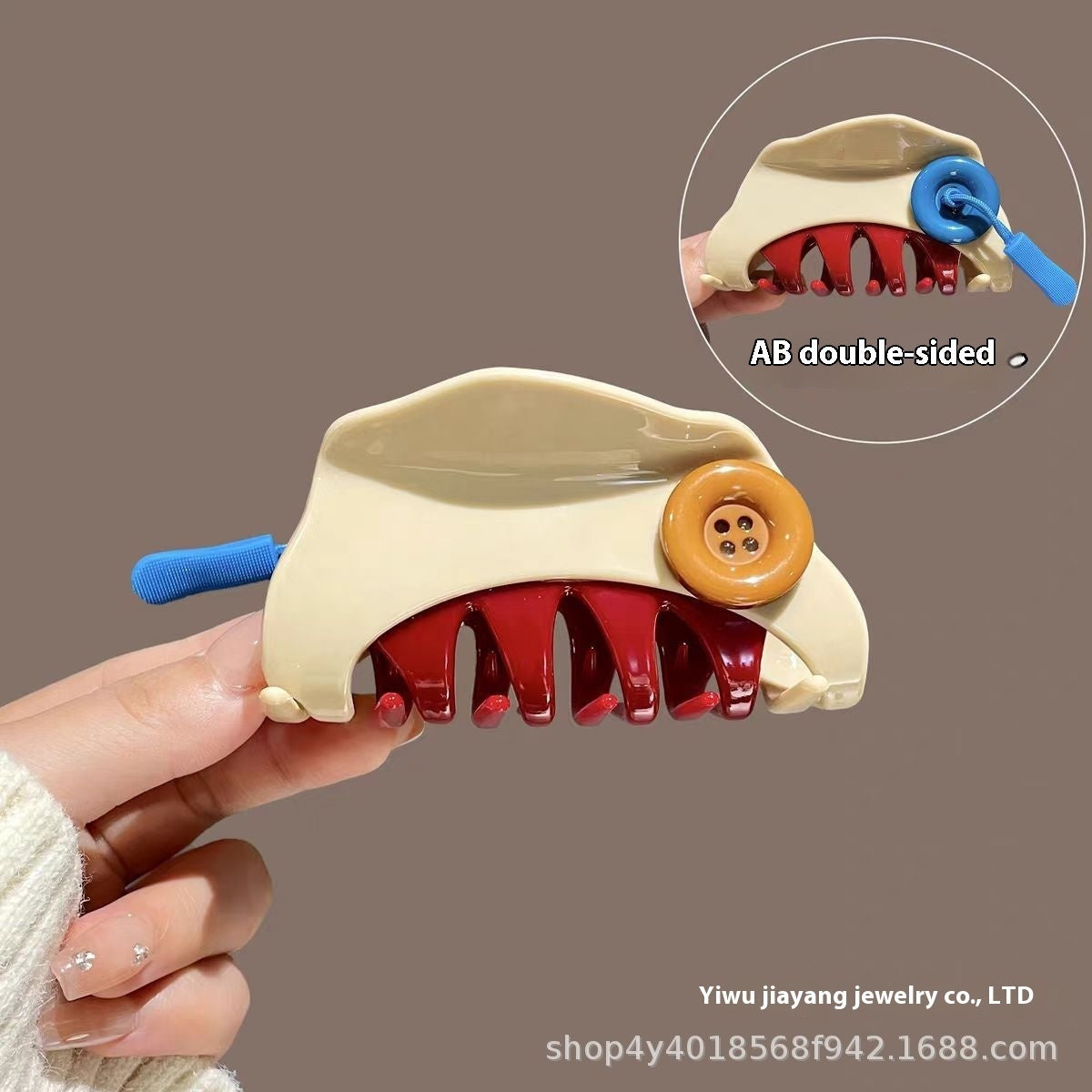 Fashion Temperament Red Triangle Hair Claw