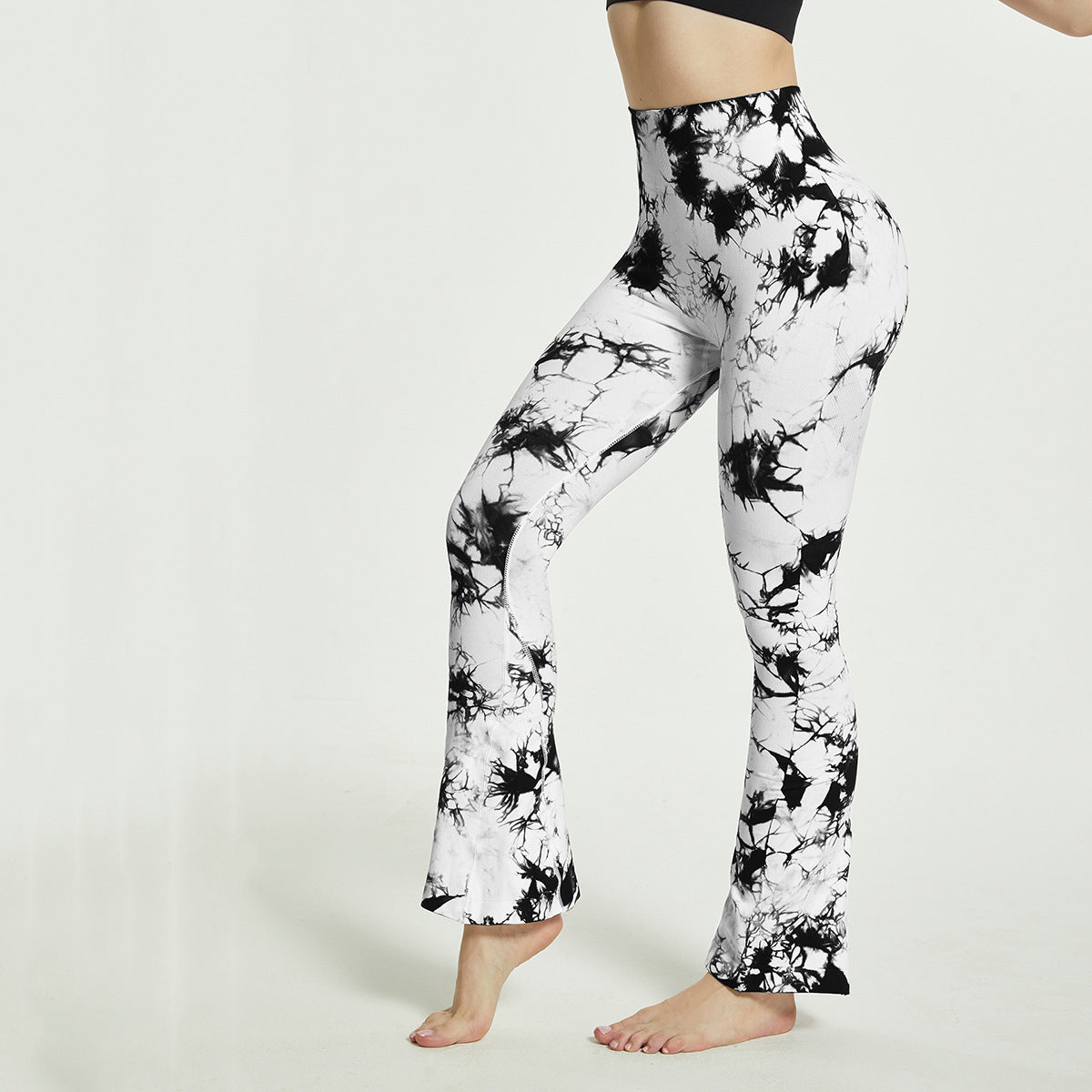 Modische Yoga-Schlaghose mit Batikmuster
