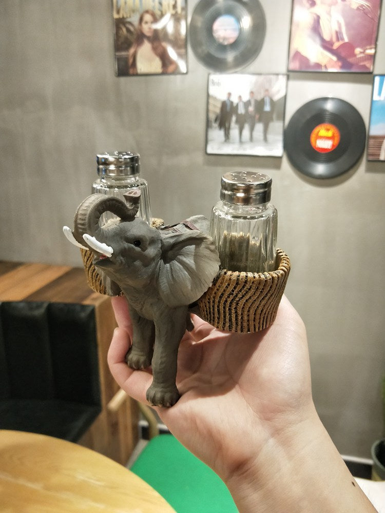 動物と象の工芸品の創造的なシミュレーション