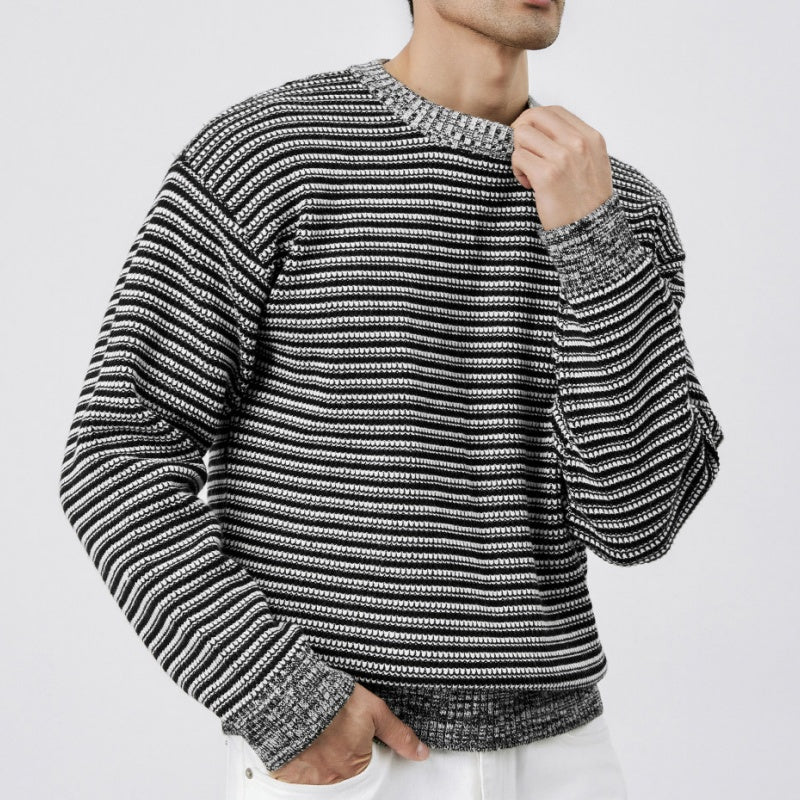 NOIR BLANK PULLOVER SWEATER