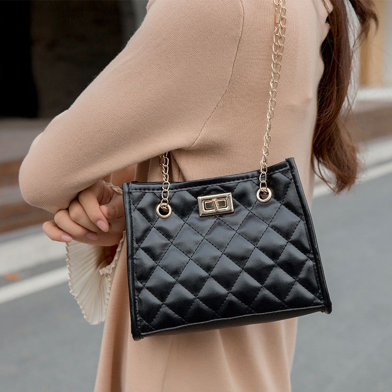 Mini Chain Shoulder Bag Rhombus Sewing