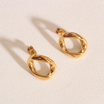 TWISTED IRREGULAR HOOP EARRING