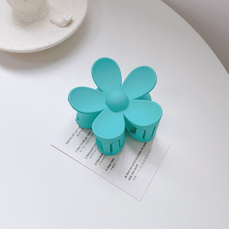 Women's Floral Shape Solid Color Grab Clip