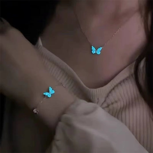 Mode blau leuchtende Schmetterling Halskette Armband Set für Glow in the Dark