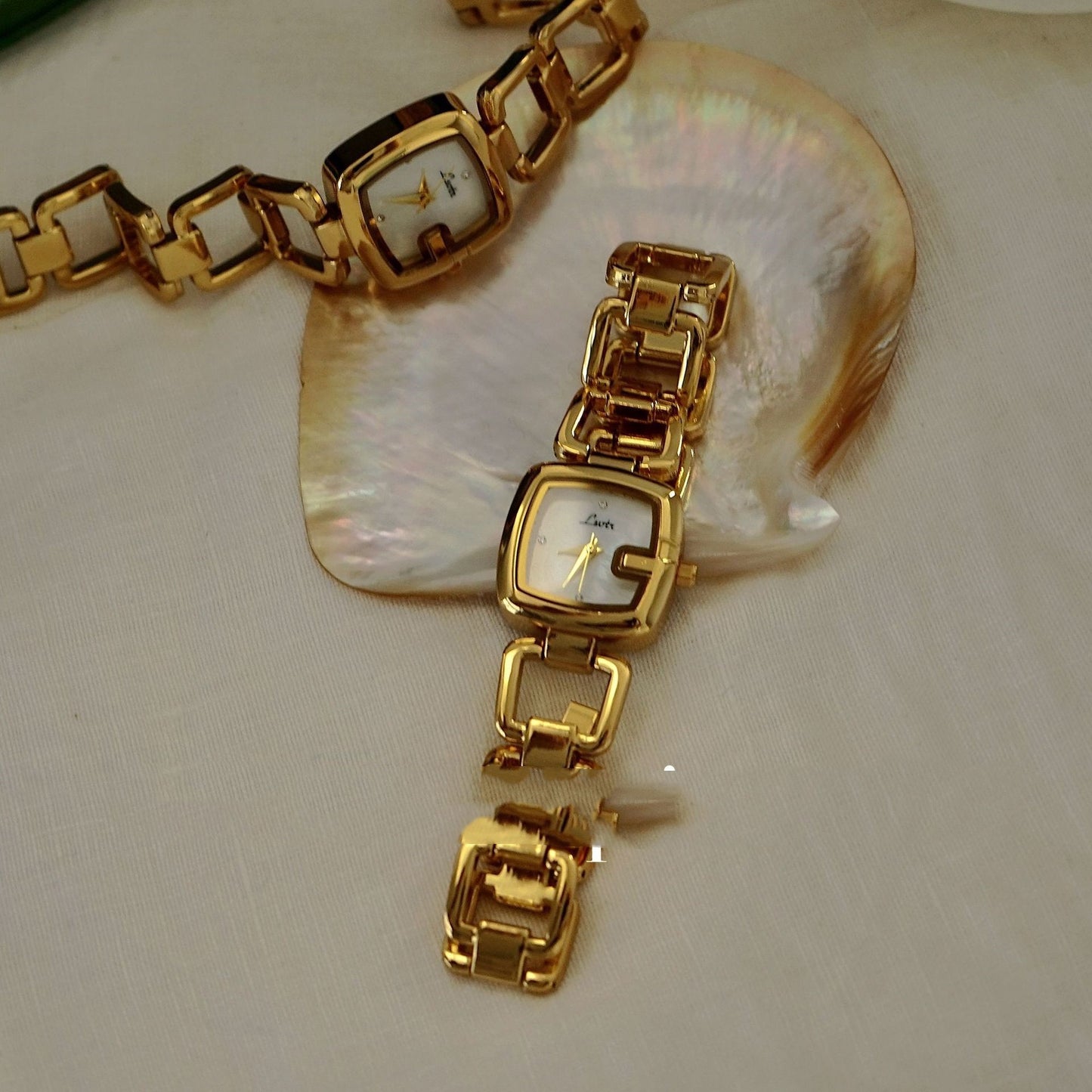 Women's Fashion Simple Retro Bracelet Watch