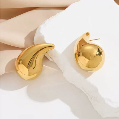 WATER DROPLET EARRING