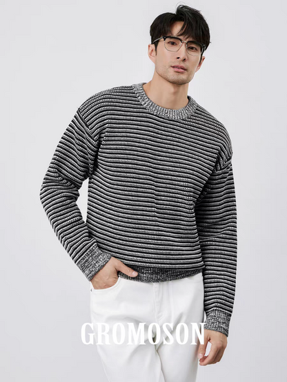 NOIR BLANK PULLOVER SWEATER